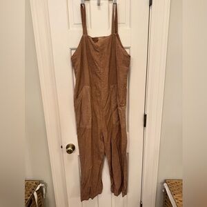 Universal Threads Brown Jumpsuit size Small